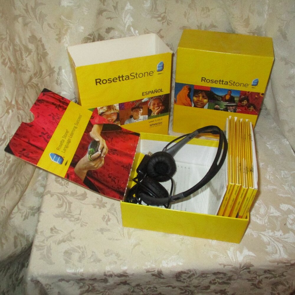 Rosetta Stone Spanish level 1 & 2 & 3  + headphones  Homeschool